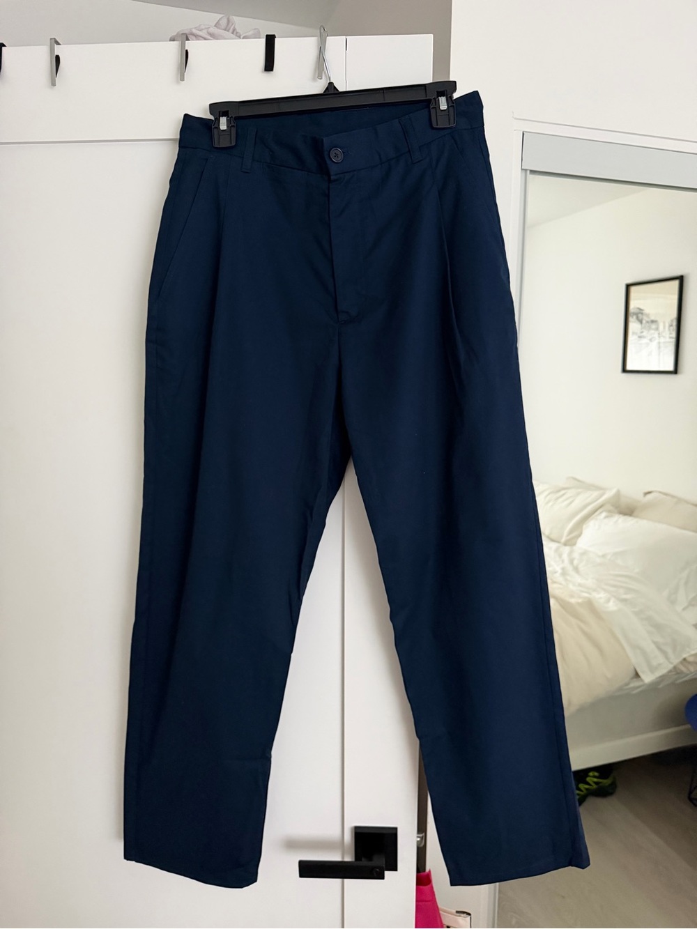 Zara Men's Navy Blue Chinos - Straight Cut
